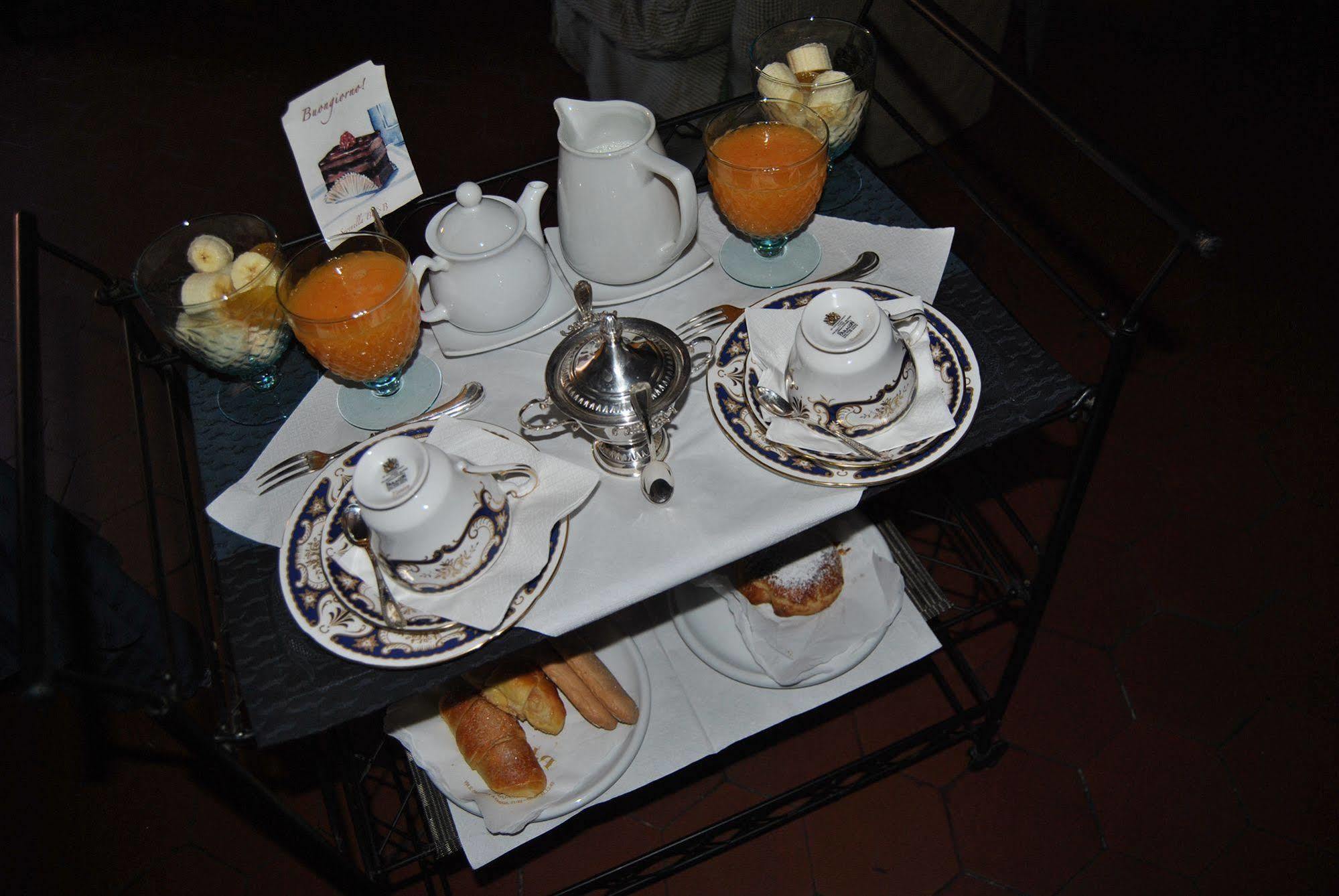 Couette-café Serenella Naples