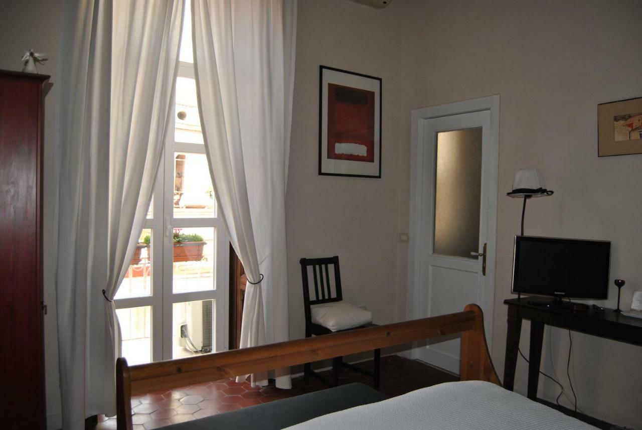 Couette-café Serenella Naples